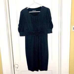 Jones New York dress gray half sleeve ruching empire waist rosette scoop neck 12